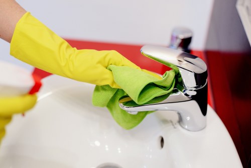 Professional oven cleaning for a Nottinghill home kitchen