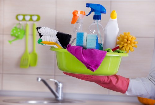 Professional Nottinghill cleaner providing detailed home cleaning in a stylish London property
